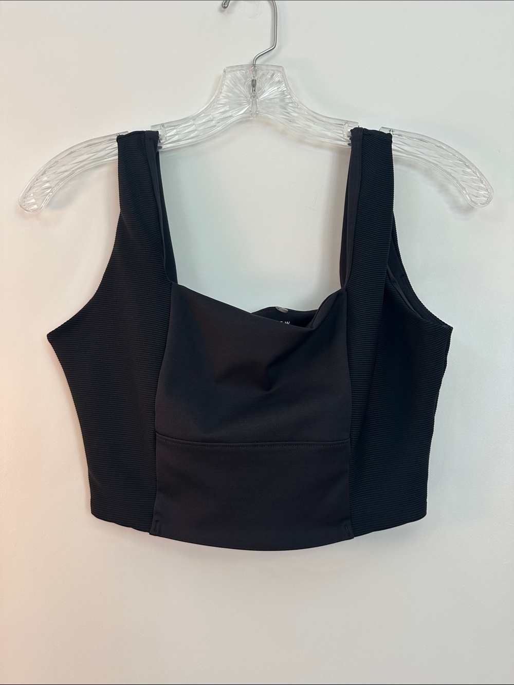 Travis Mathew Black Square-Neck Cropped Athletic workout Tank